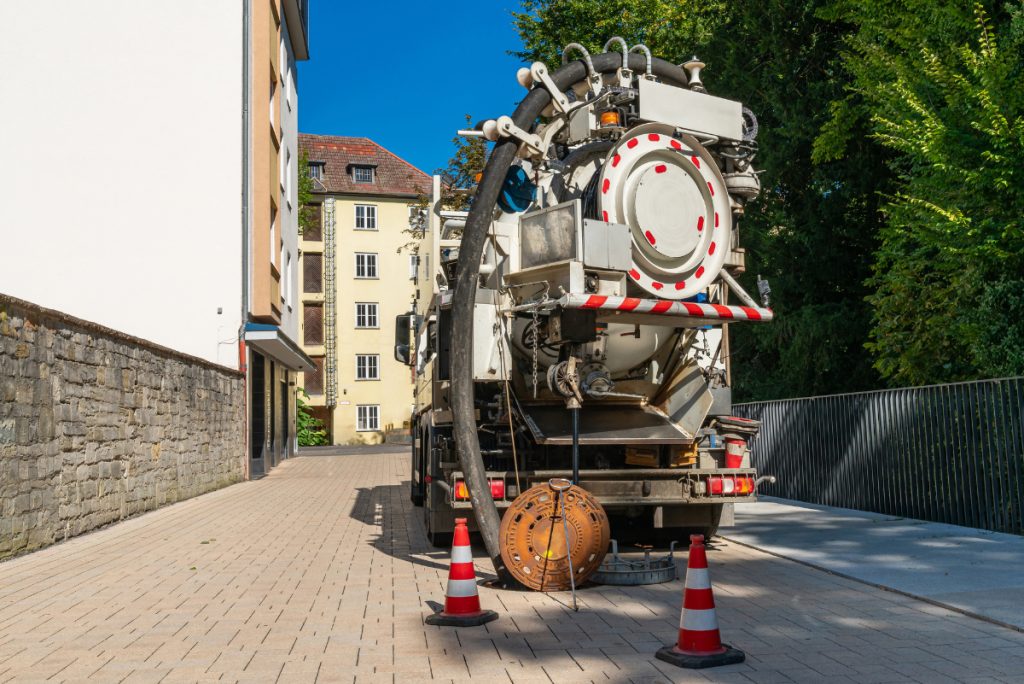 Saug- und Druck-Lkw_